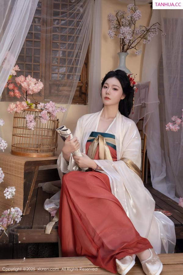   [XiuRen]高清写真图 2025.04.29 No.10223 陆萱萱 性感古装第9张图片